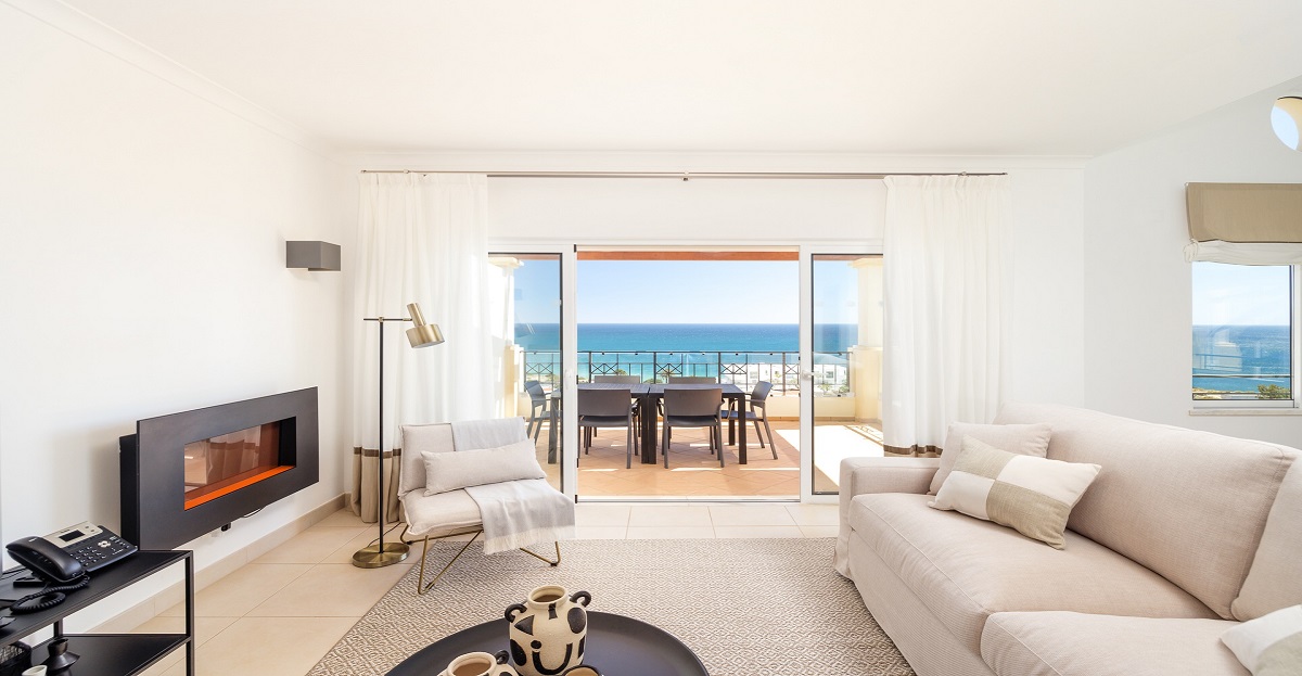 Salema Beach Village: Moradias para venda com vista mar em Salema, Algarve