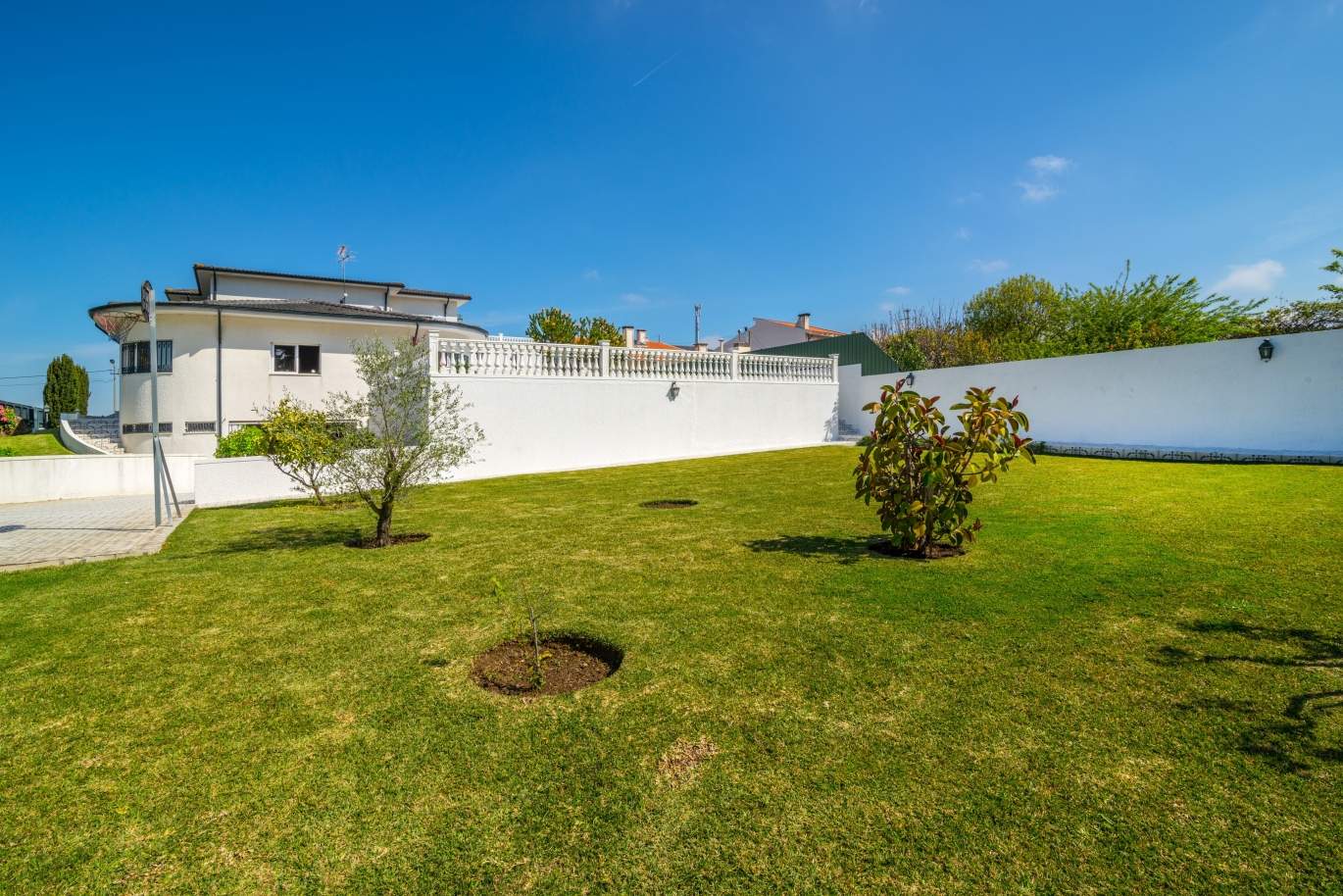 Verkauf von freistehende villa mit Meerblick, nah am Strand, Espinho, Portugal_101820