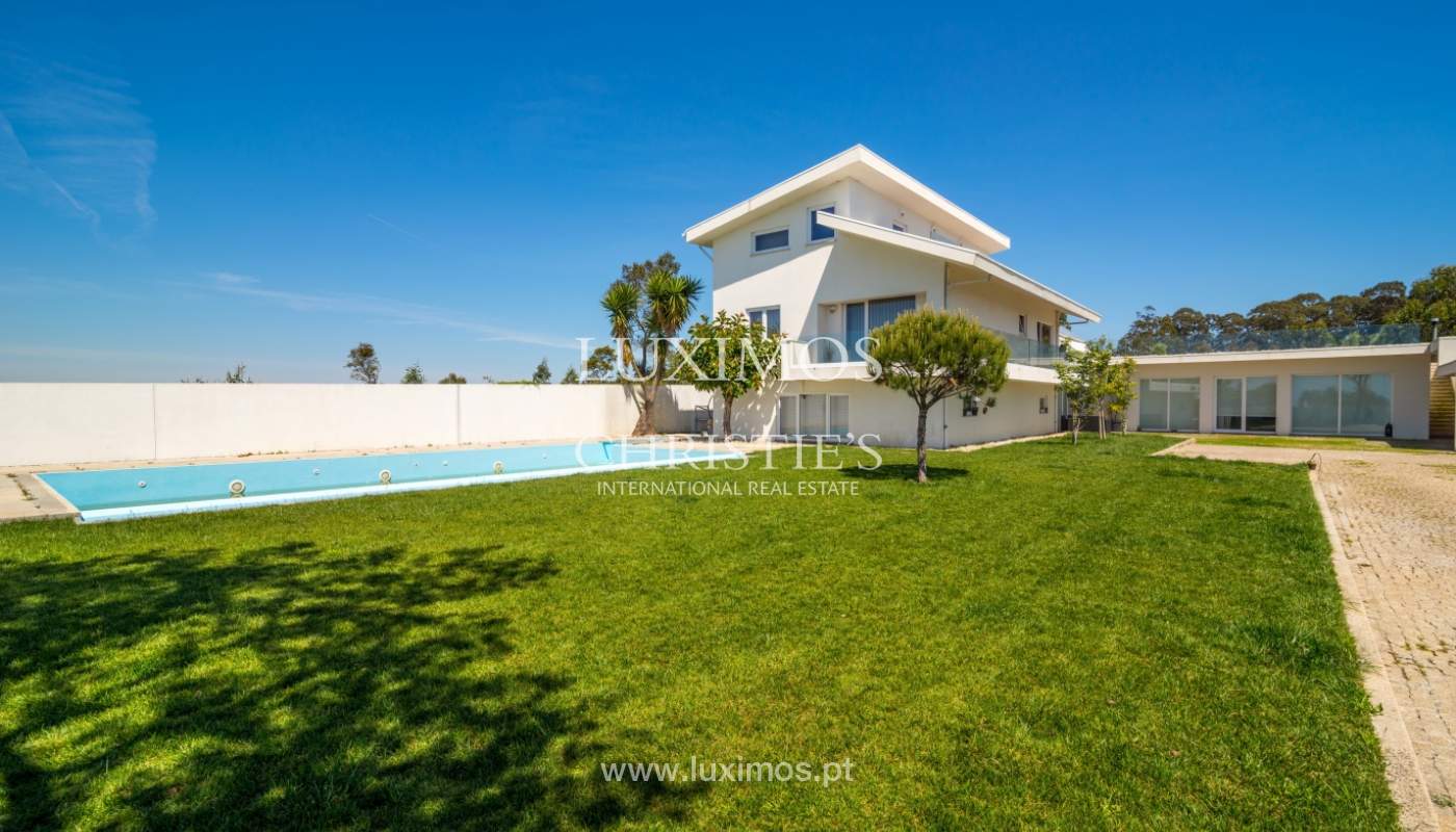 Sale of luxury villa w/ pool and ocean views, V. N. Gaia, Portugal_103774