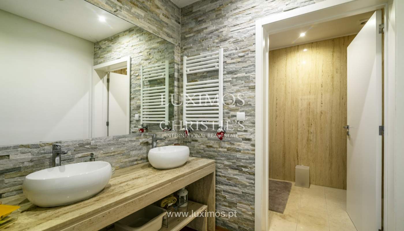 Sale of luxury villa w/ pool and ocean views, V. N. Gaia, Portugal_103781