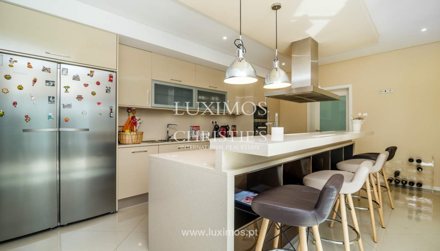 Sale of luxury villa w/ pool and ocean views, V. N. Gaia, Portugal_103783