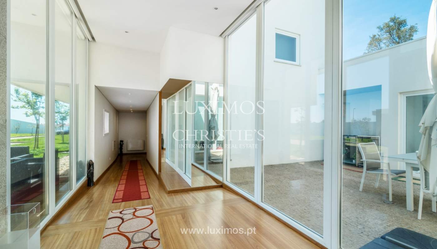 Sale of luxury villa w/ pool and ocean views, V. N. Gaia, Portugal_103786