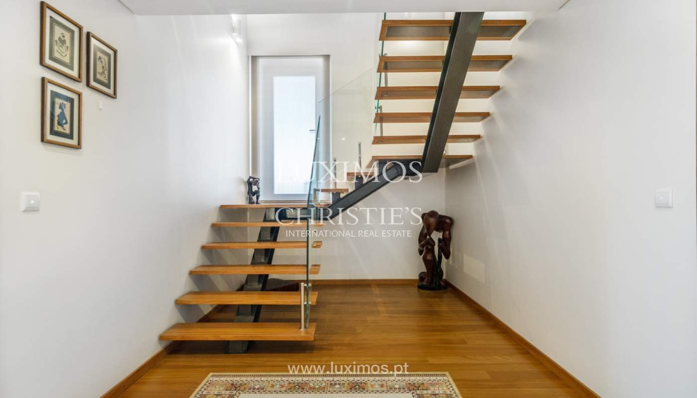 Sale of luxury villa w/ pool and ocean views, V. N. Gaia, Portugal_103787