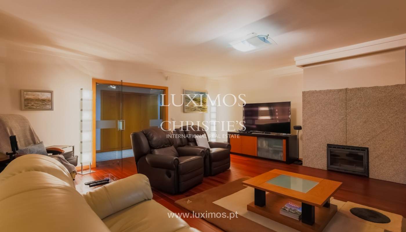 Venda de apartamento de luxo em condomínio com piscina, Lordelo do Ouro_104712