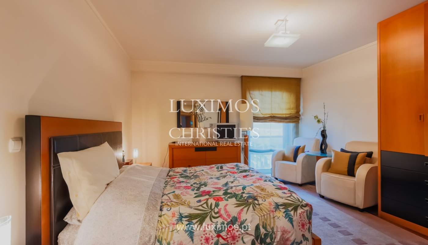 Venda de apartamento de luxo em condomínio com piscina, Lordelo do Ouro_104713