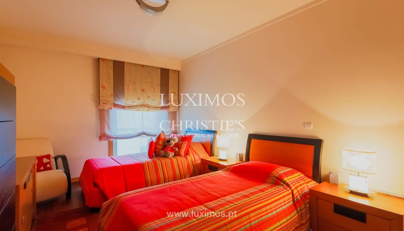 Venda de apartamento de luxo em condomínio com piscina, Lordelo do Ouro_104725