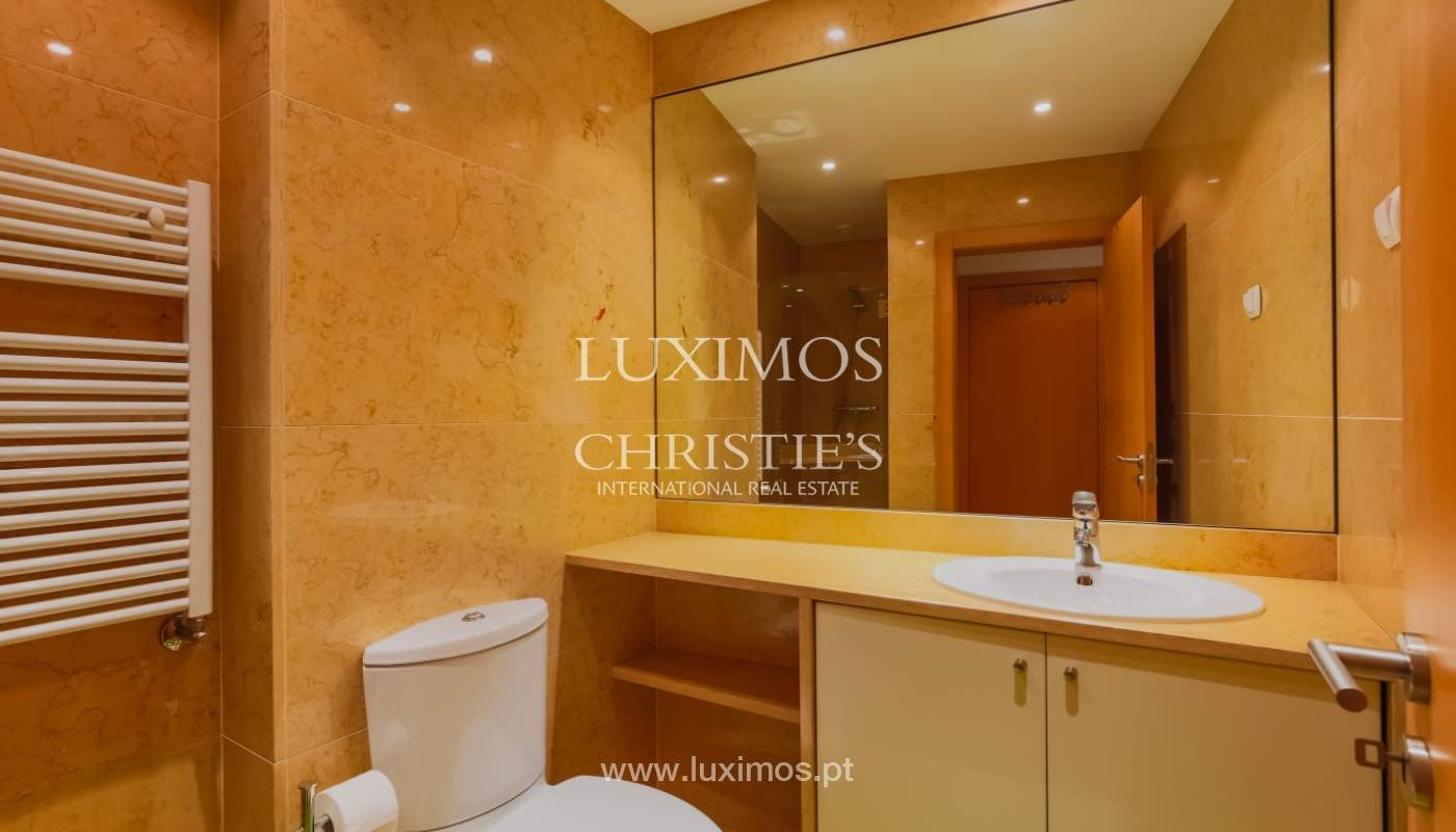 Venda de apartamento de luxo em condomínio com piscina, Lordelo do Ouro_104726