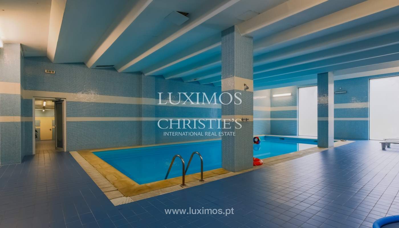 Venda de apartamento de luxo em condomínio com piscina, Lordelo do Ouro_104743