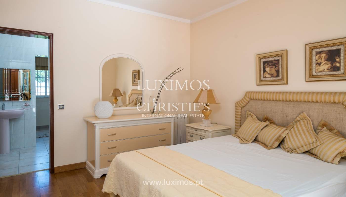Sale of villa by golf course in Vilamoura, Algarve, Portugal_105434