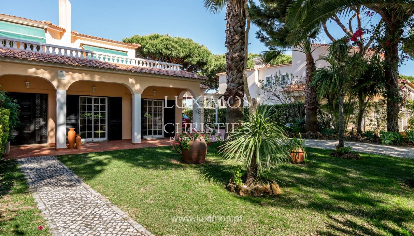 Sale of villa by golf course in Vilamoura, Algarve, Portugal_105449