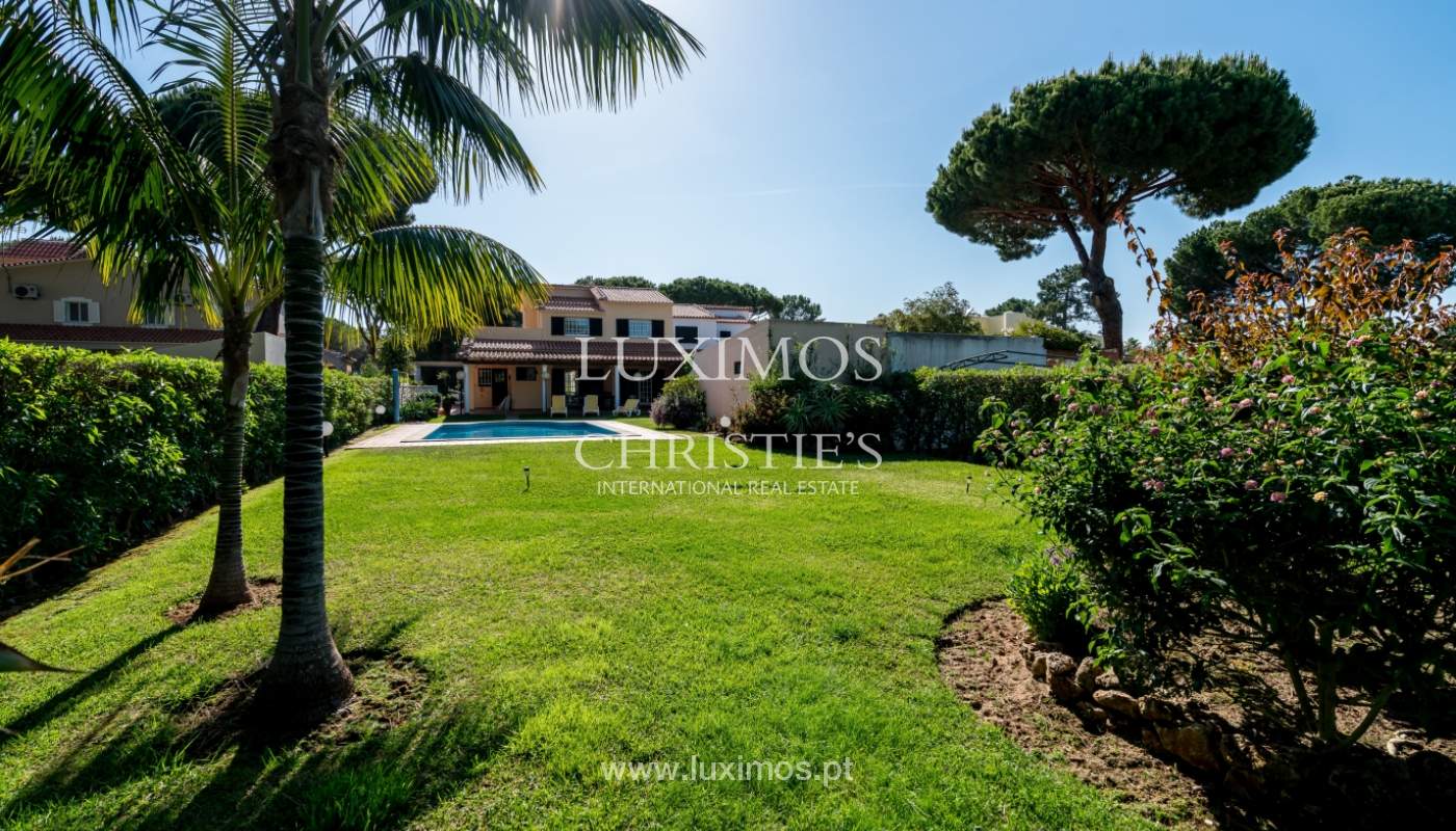 Sale of villa by golf course in Vilamoura, Algarve, Portugal_105456