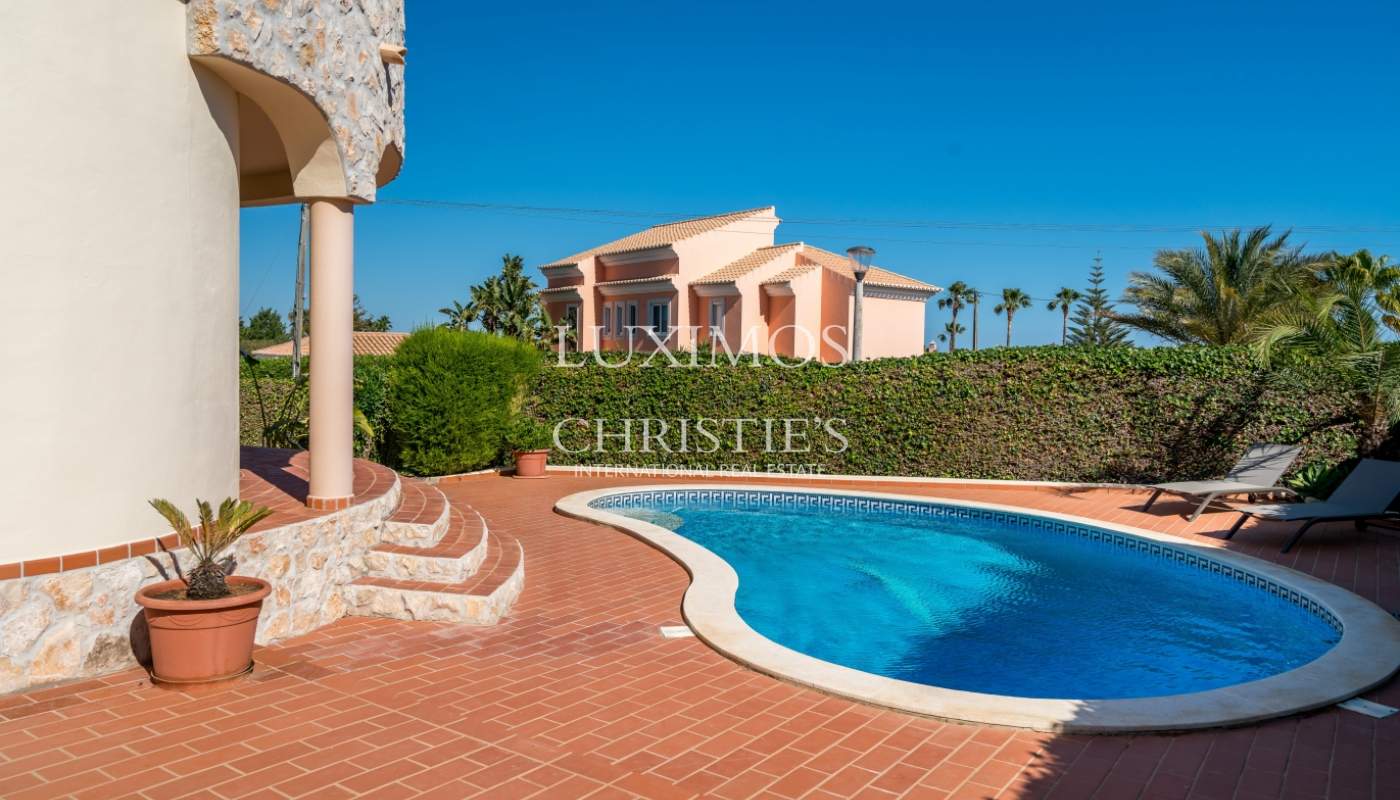 Sale of villa with pool in Porches, Lagoa, Algarve, Portugal