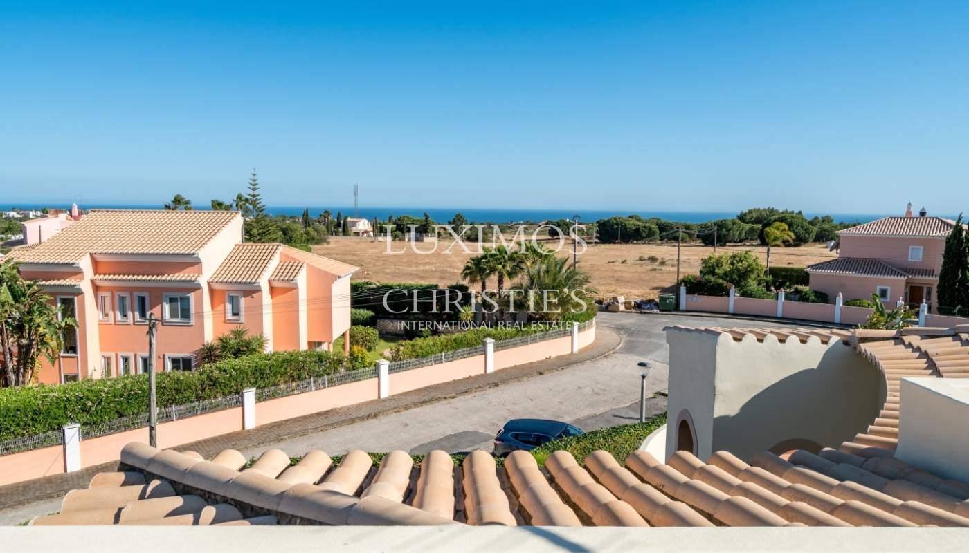 Sale of villa with pool in Porches, Lagoa, Algarve, Portugal