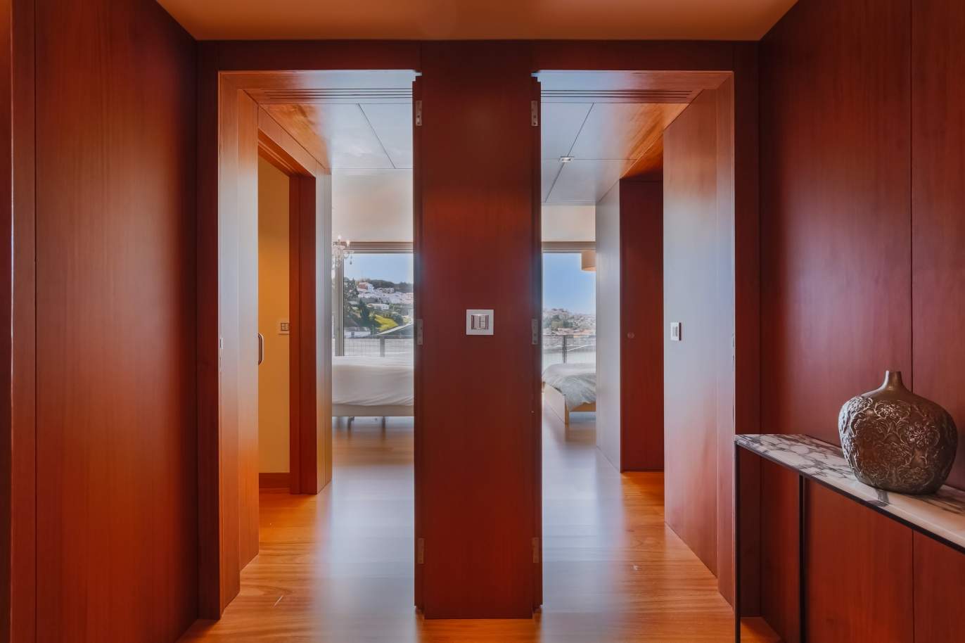 Sale of luxury apartment with river views, private condo, Porto, Portugal_106065