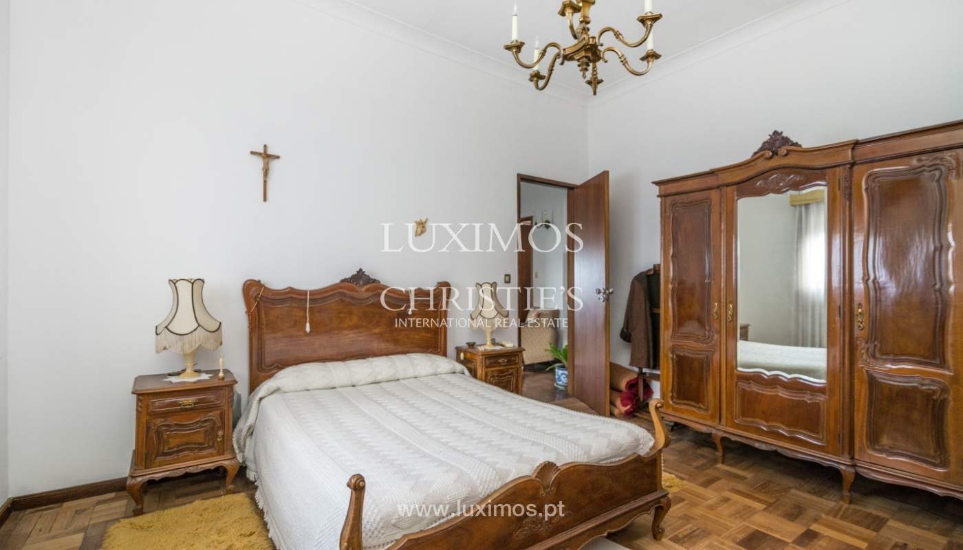 Venda de moradia de 4 frentes com jardim, Madalena, V. N. Gaia, Porto_106222