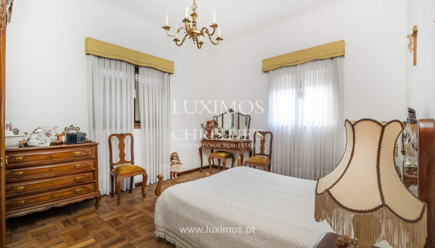 Venda de moradia de 4 frentes com jardim, Madalena, V. N. Gaia, Porto_106223