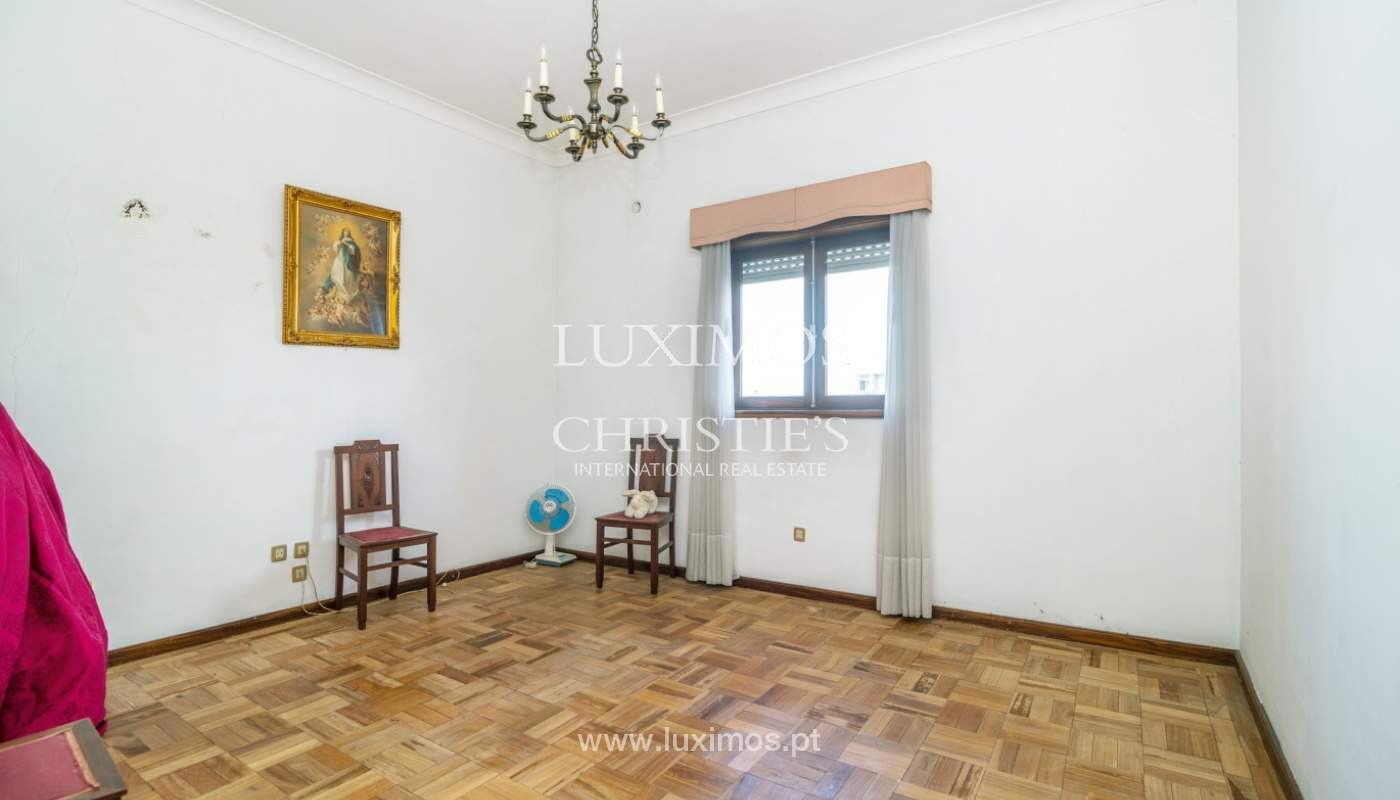 Venda de moradia de 4 frentes com jardim, Madalena, V. N. Gaia, Porto_106224