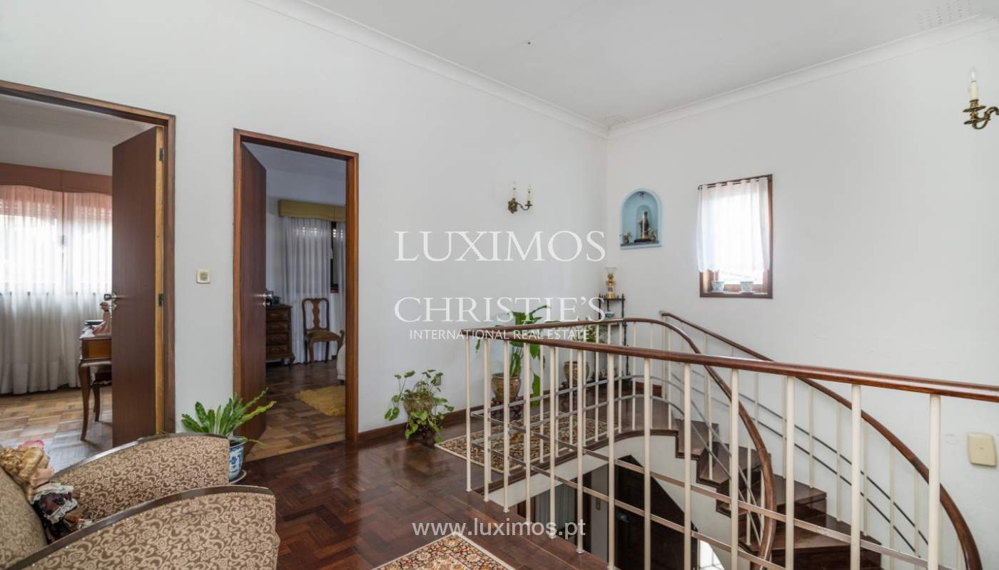 Venda de moradia de 4 frentes com jardim, Madalena, V. N. Gaia, Porto_106226