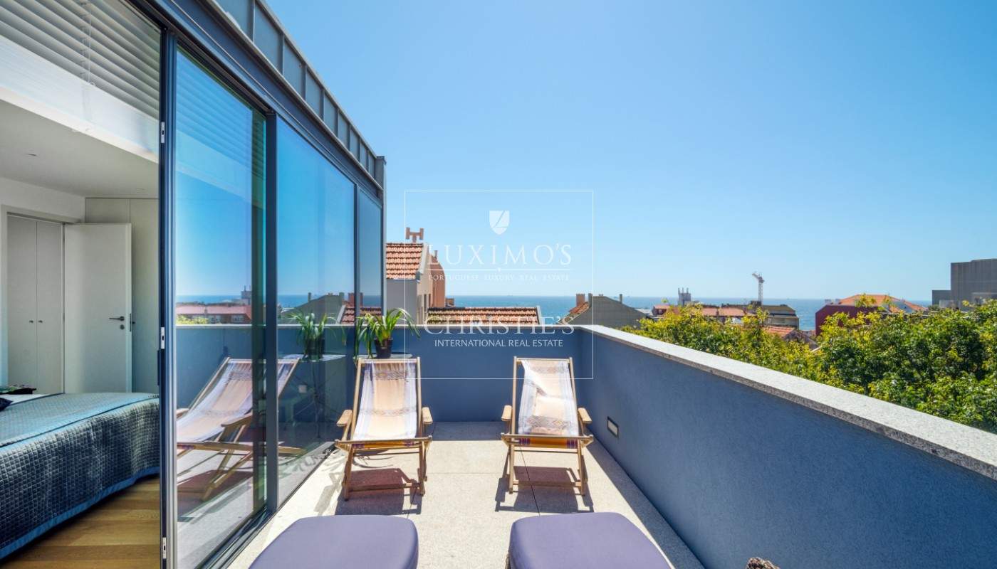 Sale Penthouse, as new, with a terrace and ocean views,Porto, Portugal