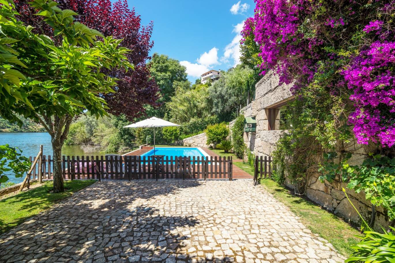 Maison avec 100m en front de rivière, piscine et jardin, Baião, Portugal_107036