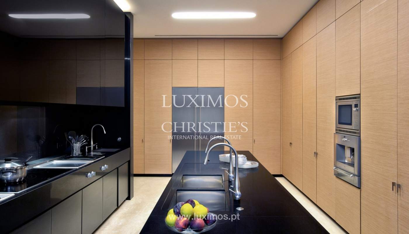 Luxus-villa komplett eingerichtet mit gepflegten Gärten und einem swimming-pool in Vila do Conde, Porto, Portugal_107157