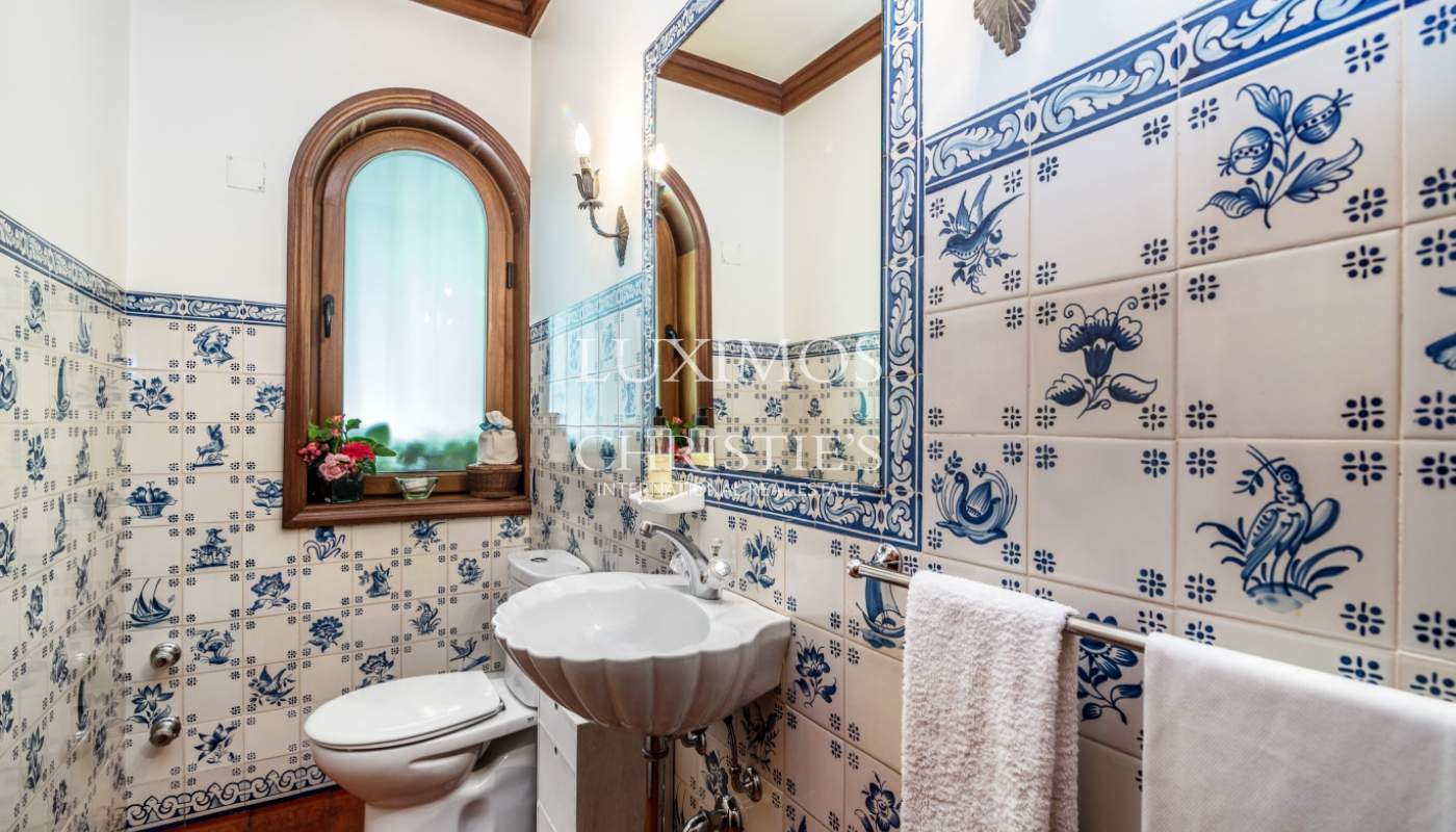 Venda de vivenda com amplo jardim, Póvoa de Varzim