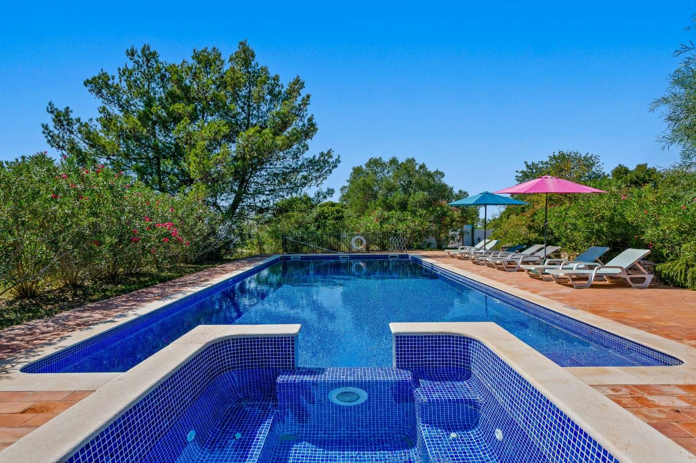 Venda de moradia com piscina e vista mar em Tunes, Silves, Algarve_110409