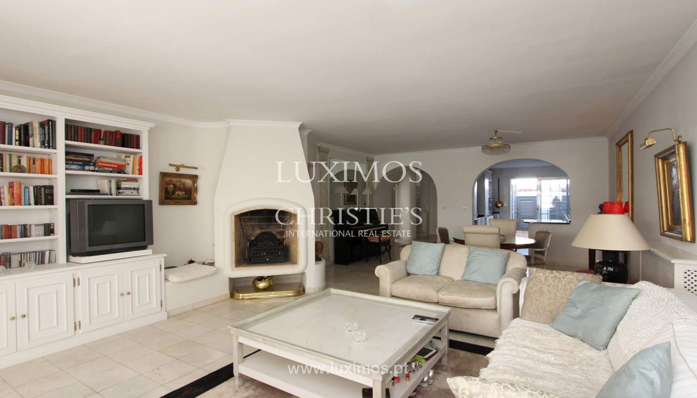 Venda de moradia com piscina em Vale do Lobo, Algarve_110857