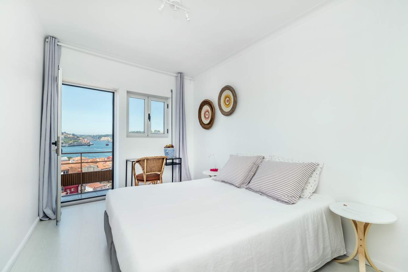 Apartamento con magníficas vistas sobre río, para venta, V. N. Gaia, Portugal_112234