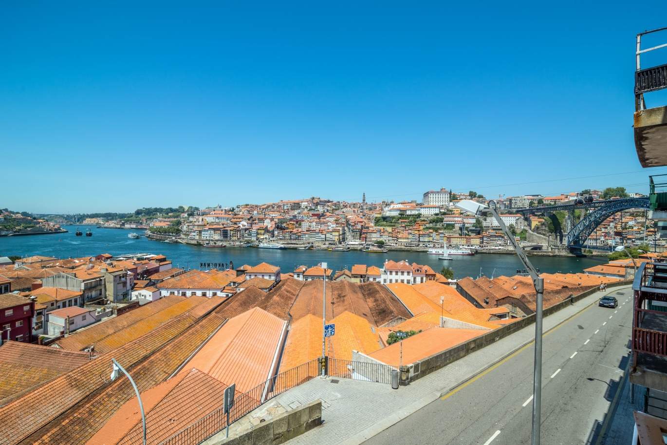 Apartamento con magníficas vistas sobre río, para venta, V. N. Gaia, Portugal_112243