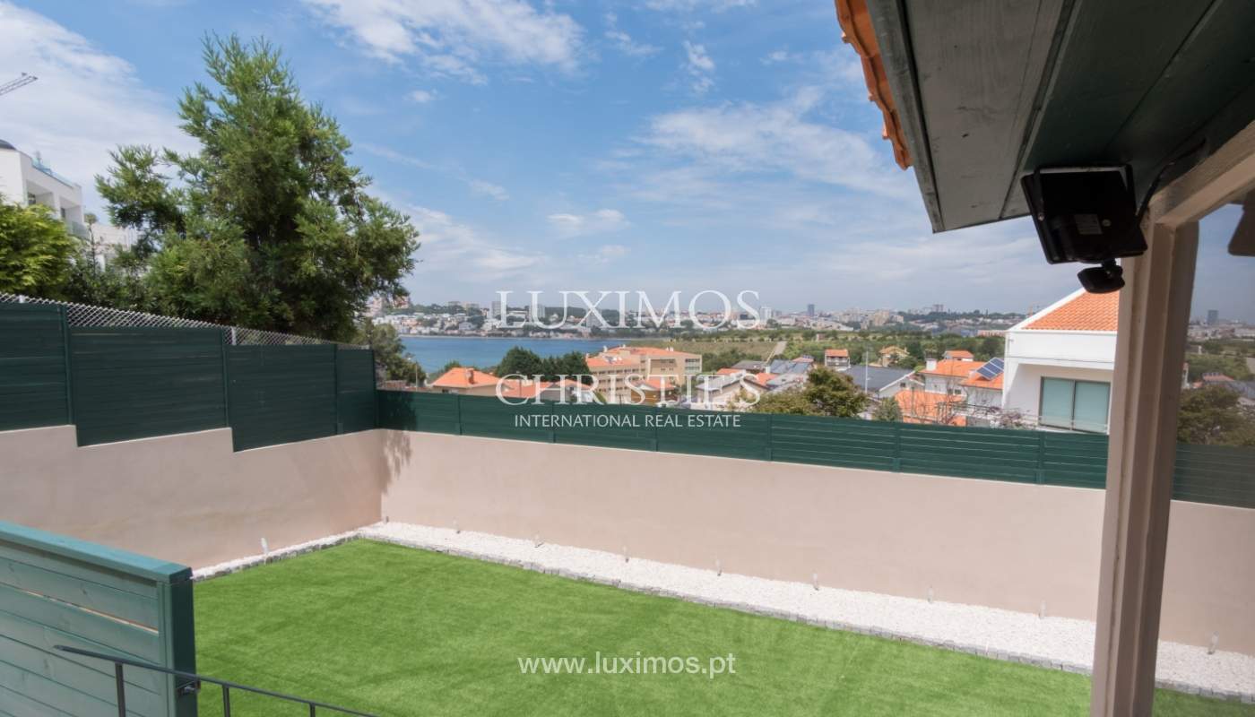 Sale of house with wonderful views to the sea and Porto, V. N. Gaia, Portugal_113272