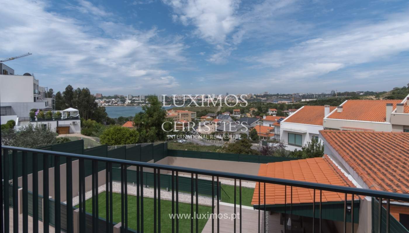 Sale of house with wonderful views to the sea and Porto, V. N. Gaia, Portugal_113290