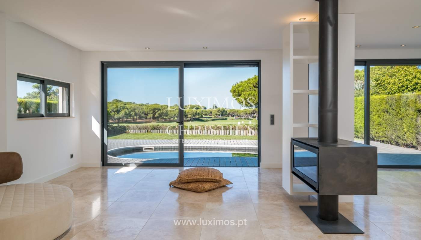 Venda de moradia com piscina, frente golfe em Vilamoura, Algarve_116041