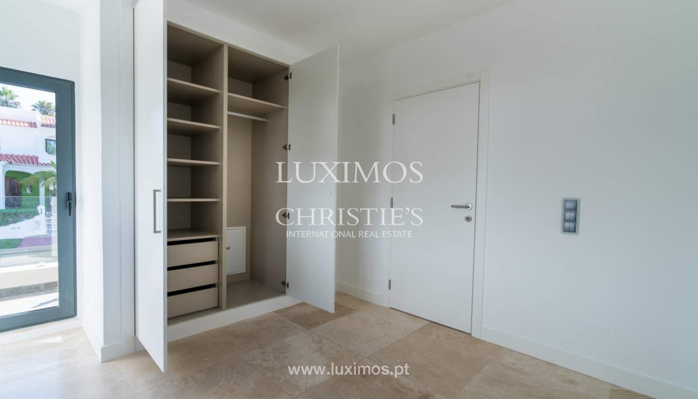 Venda de moradia com piscina, frente golfe em Vilamoura, Algarve_116055
