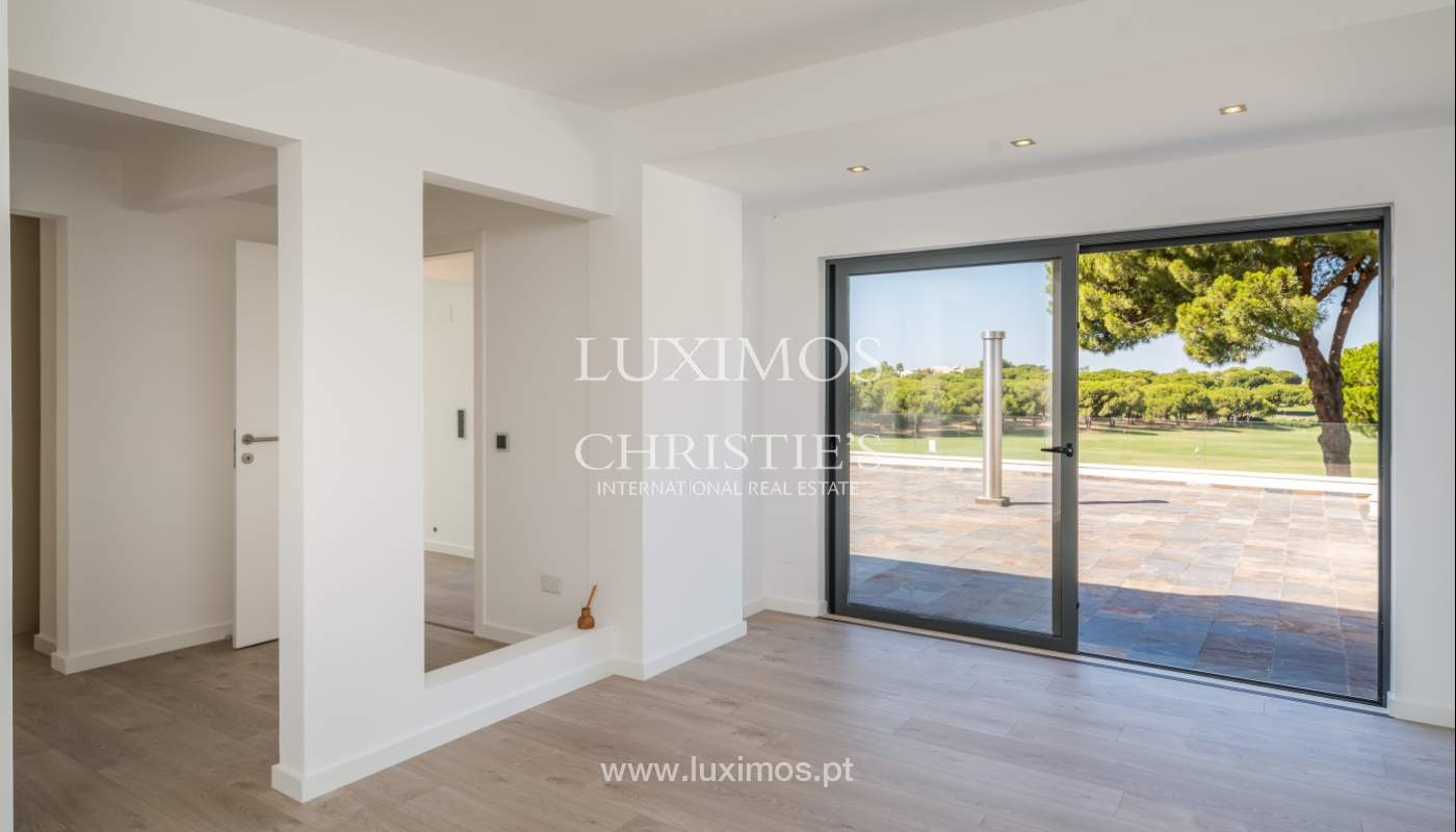 Venda de moradia com piscina, frente golfe em Vilamoura, Algarve_116062
