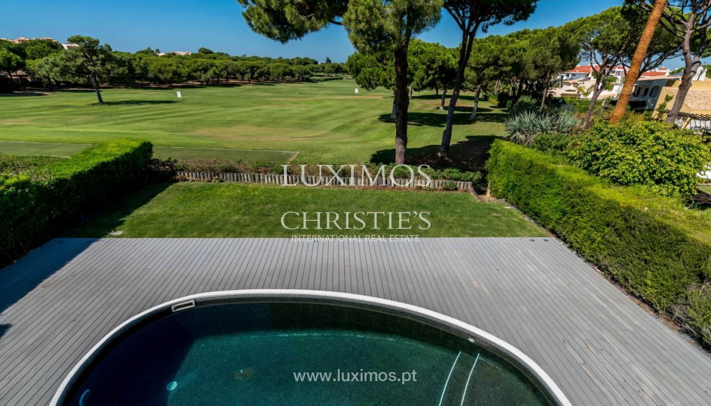 Venda de moradia com piscina, frente golfe em Vilamoura, Algarve_116072