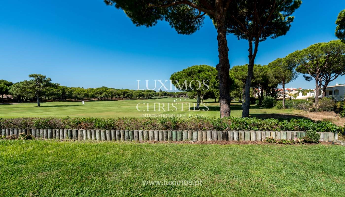 Venda de moradia com piscina, frente golfe em Vilamoura, Algarve_116076