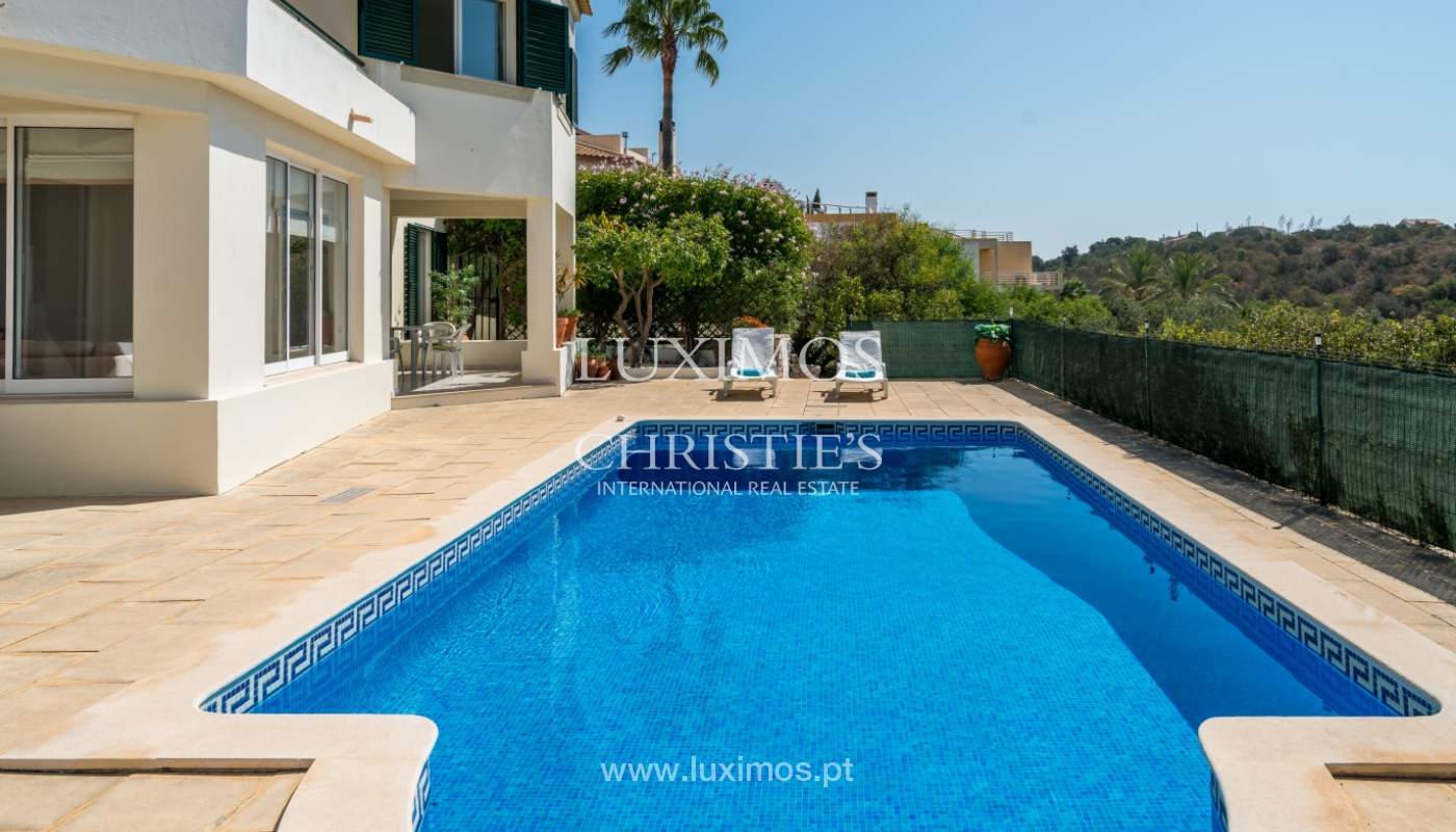 Villa avec piscine et vue mer à vendre à Albufeira, Algarve, Portugal