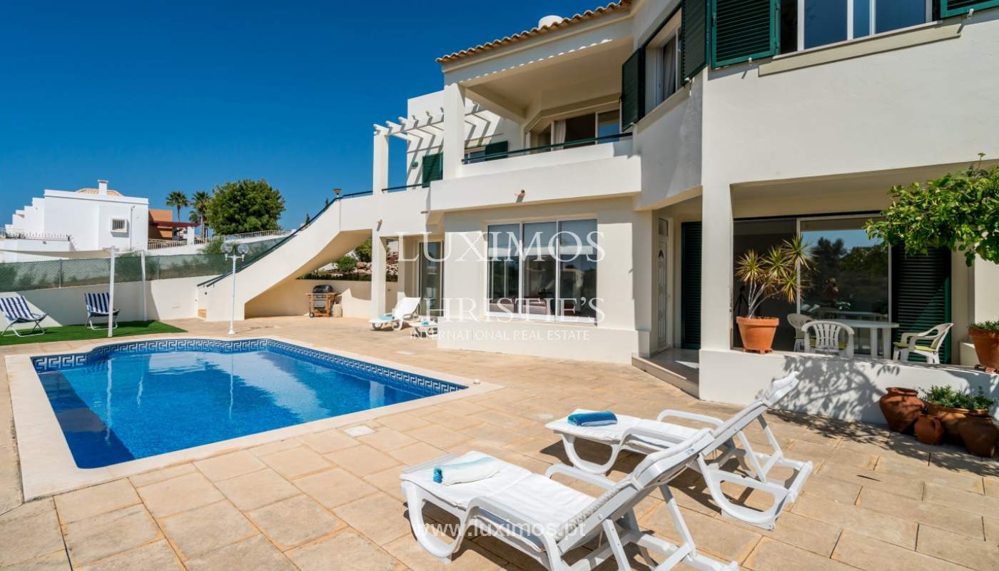 Villa avec piscine et vue mer à vendre à Albufeira, Algarve, Portugal