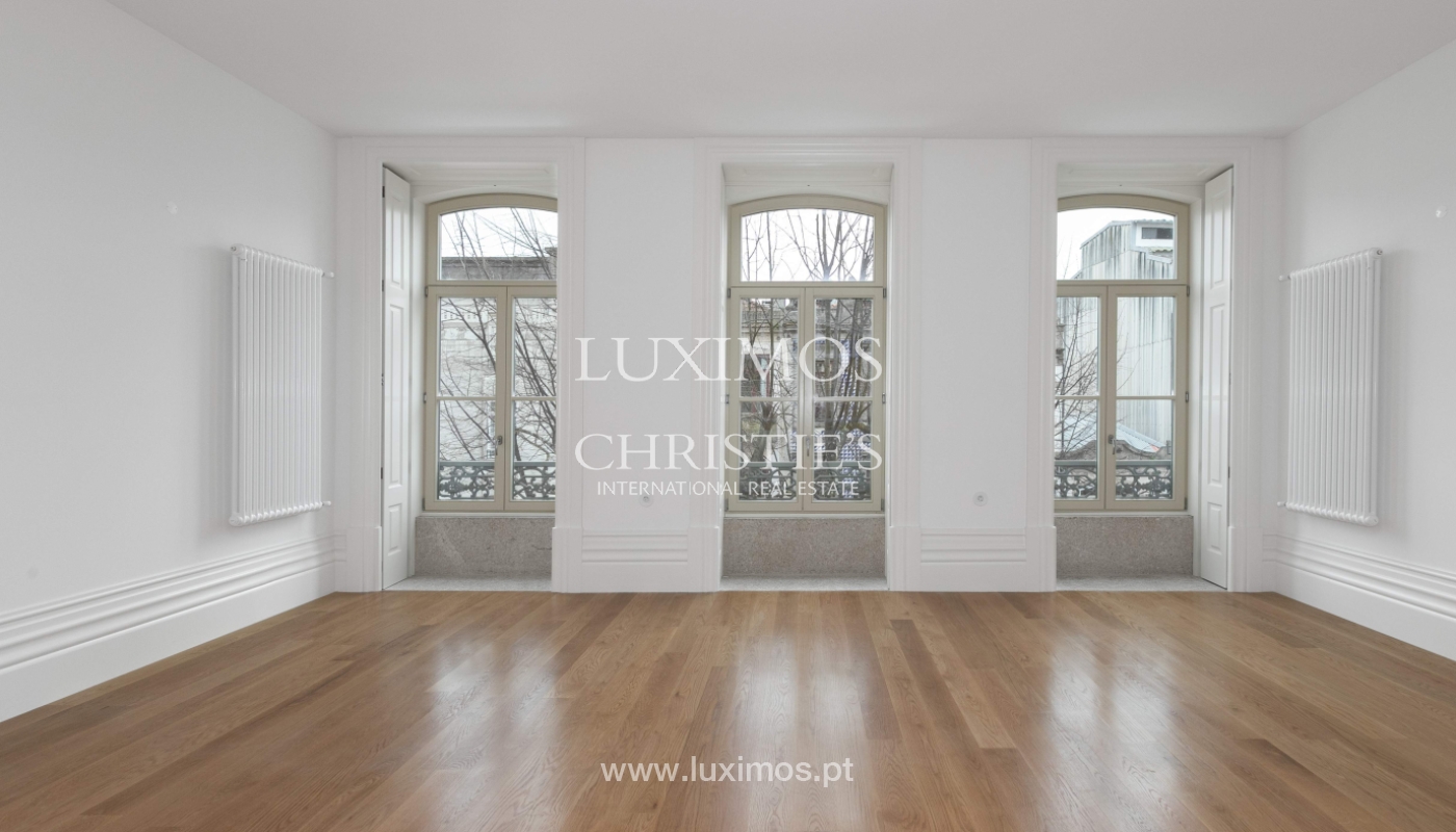 Arrendamento de apartamento novo no centro do Porto_117993