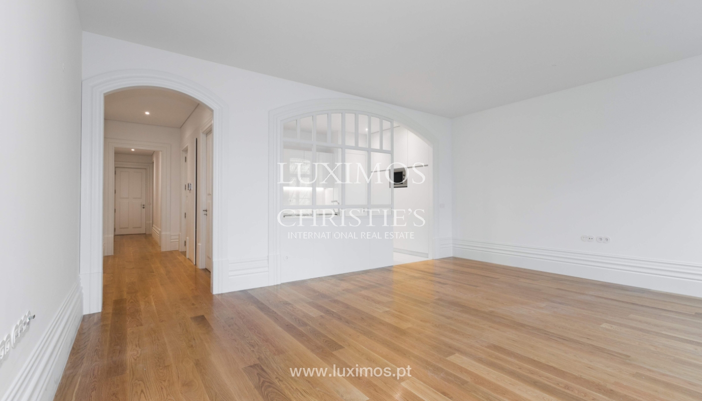 Arrendamento de apartamento novo no centro do Porto_117996