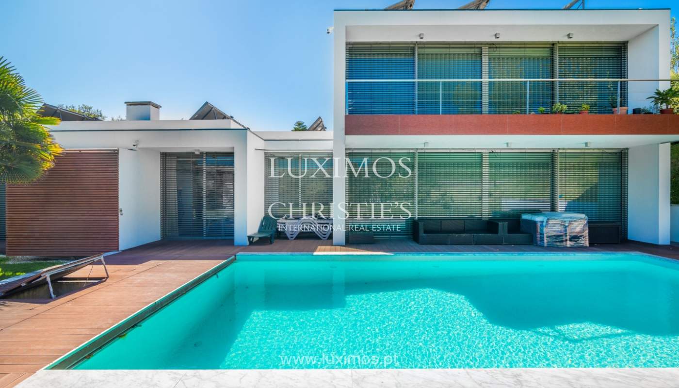Venta de villa contemporánea con jardín y piscina, V.N. Gaia, Portugal_118116