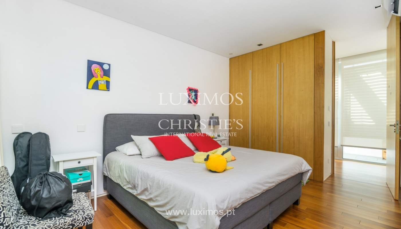 Venta de villa contemporánea con jardín y piscina, V.N. Gaia, Portugal_118129