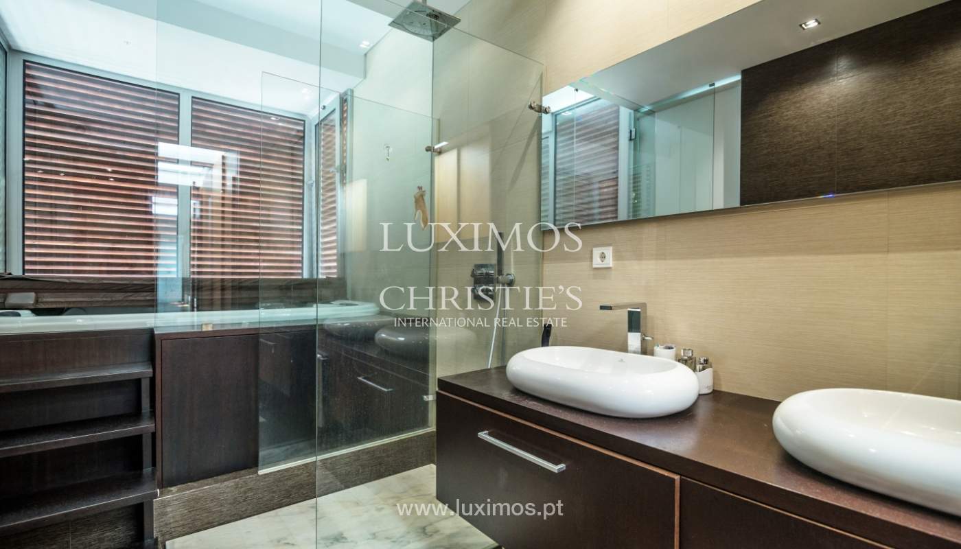 Venta de villa contemporánea con jardín y piscina, V.N. Gaia, Portugal_118136