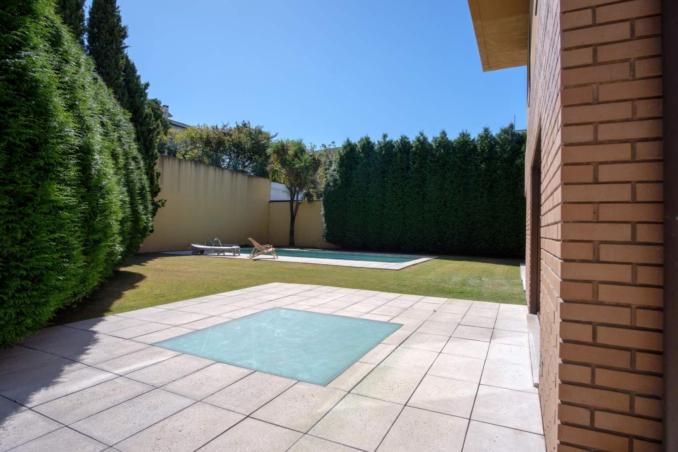 Venta de villa de 4 frentes con piscina y jardín, S. Mamede Infesta_118955