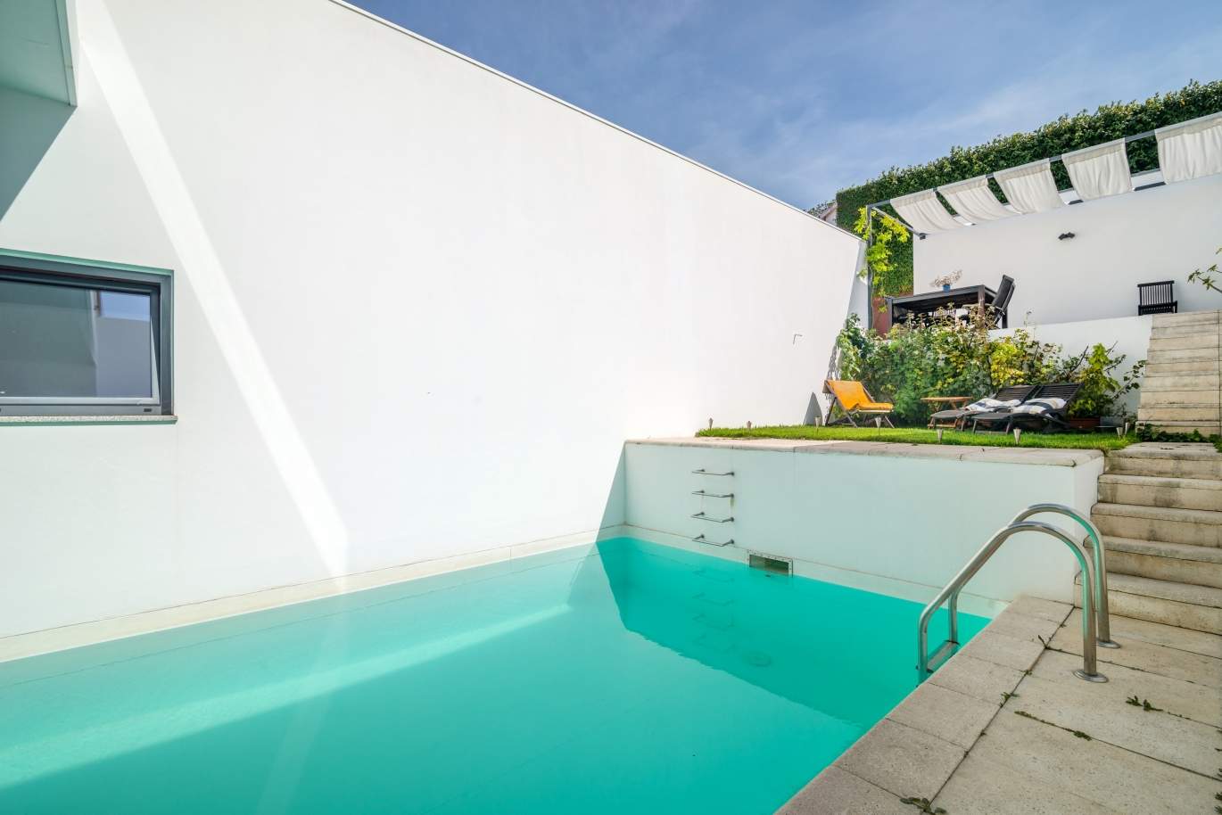 Venda de moradia de linhas modernas com piscina, Foz Douro, Portugal_119122