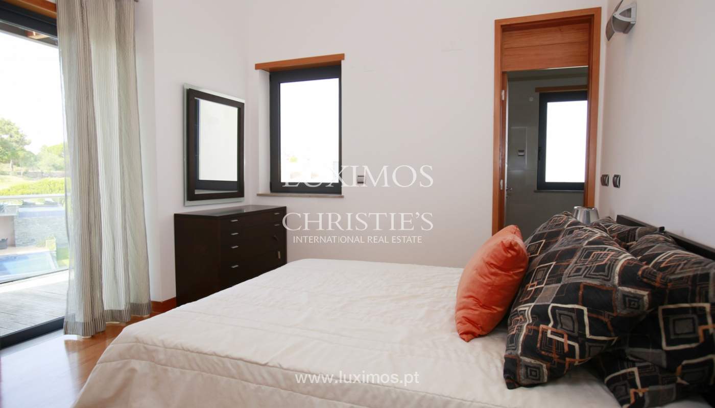 Apartamento para venda com vista golfe em Vale do Lobo, Algarve_120323
