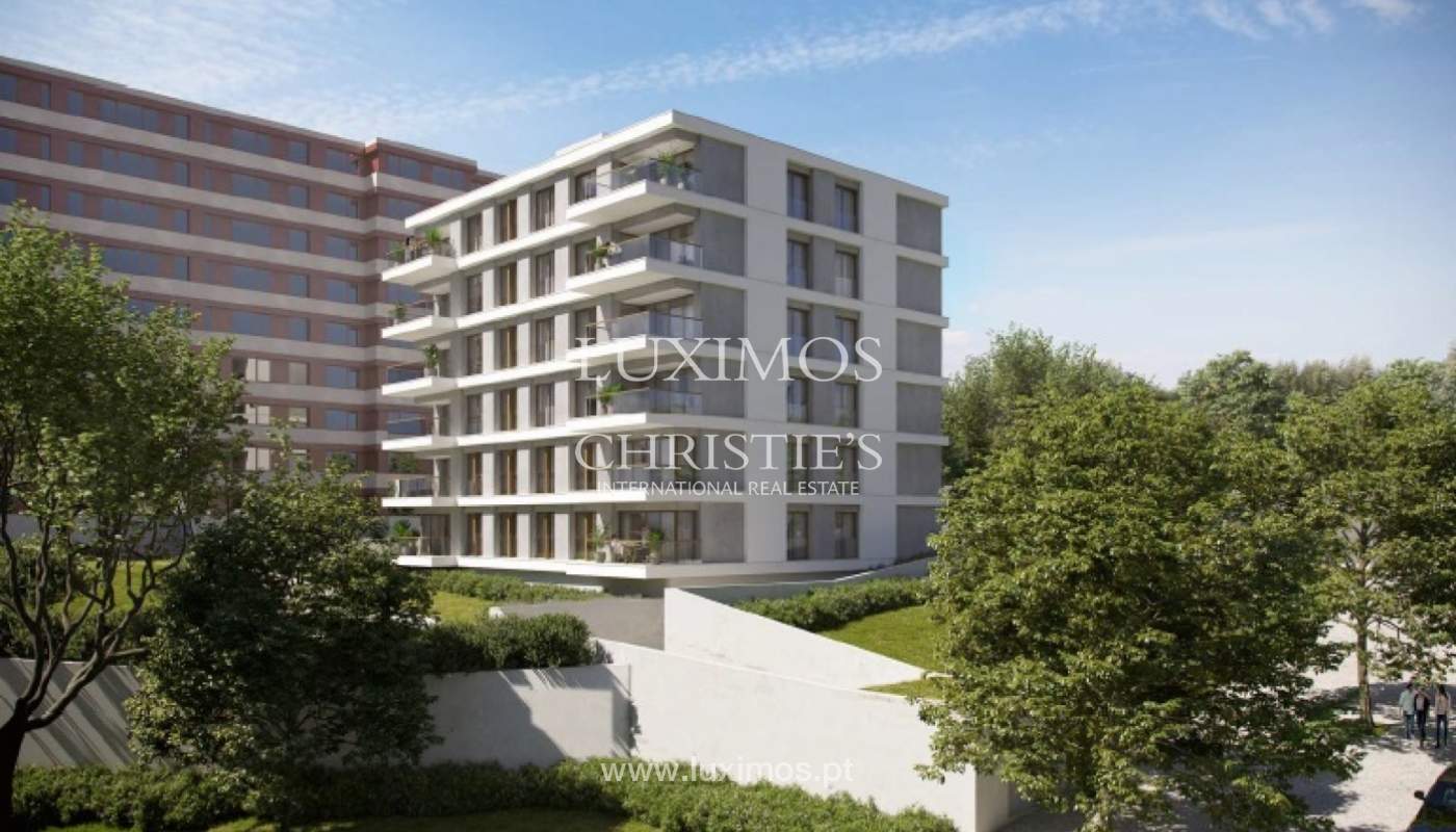 Sale of new apartment T4 with balcony, Pinhais da Foz, Porto, Portugal_121417