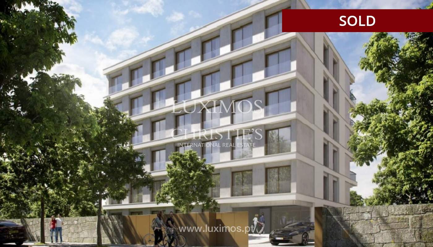Sale of new apartment T4 with balcony, Pinhais da Foz, Porto, Portugal_121426