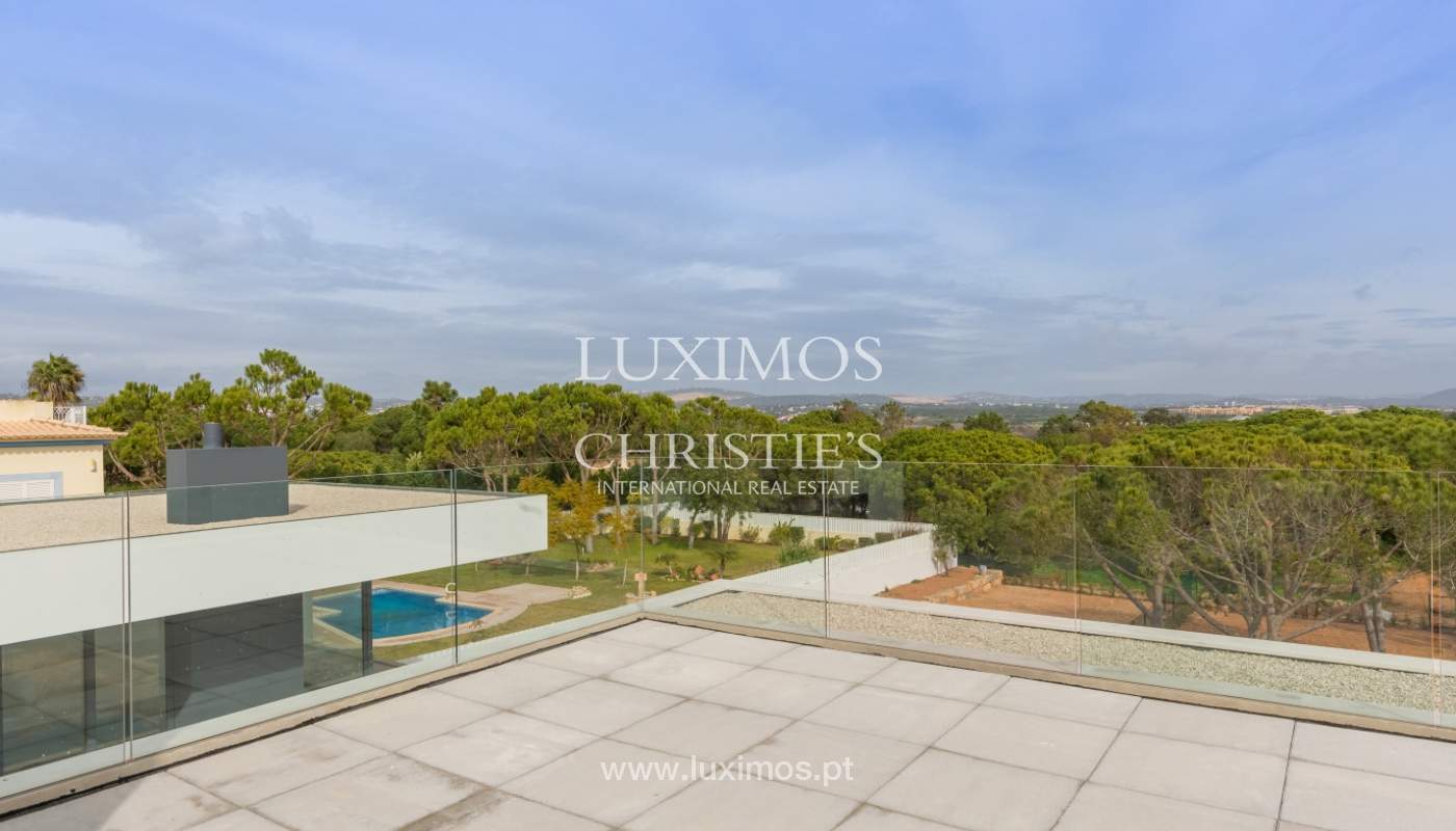 Venda de moradia perto do mar, com piscina e terraço, Algarve,Portugal_121442